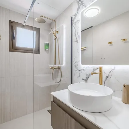 Seashell Crown Luxury Apartamento *